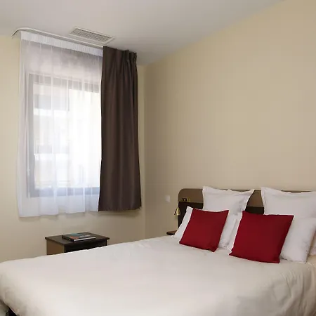 Appart'city Classic 3* נים