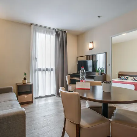 Appart'city Classic מלון דירות