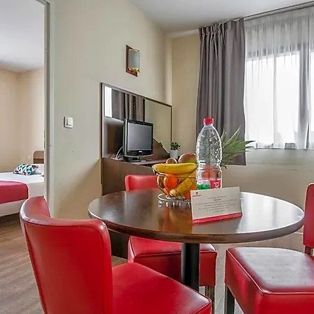 Appart'city Classic Centre Aparthotel 3*